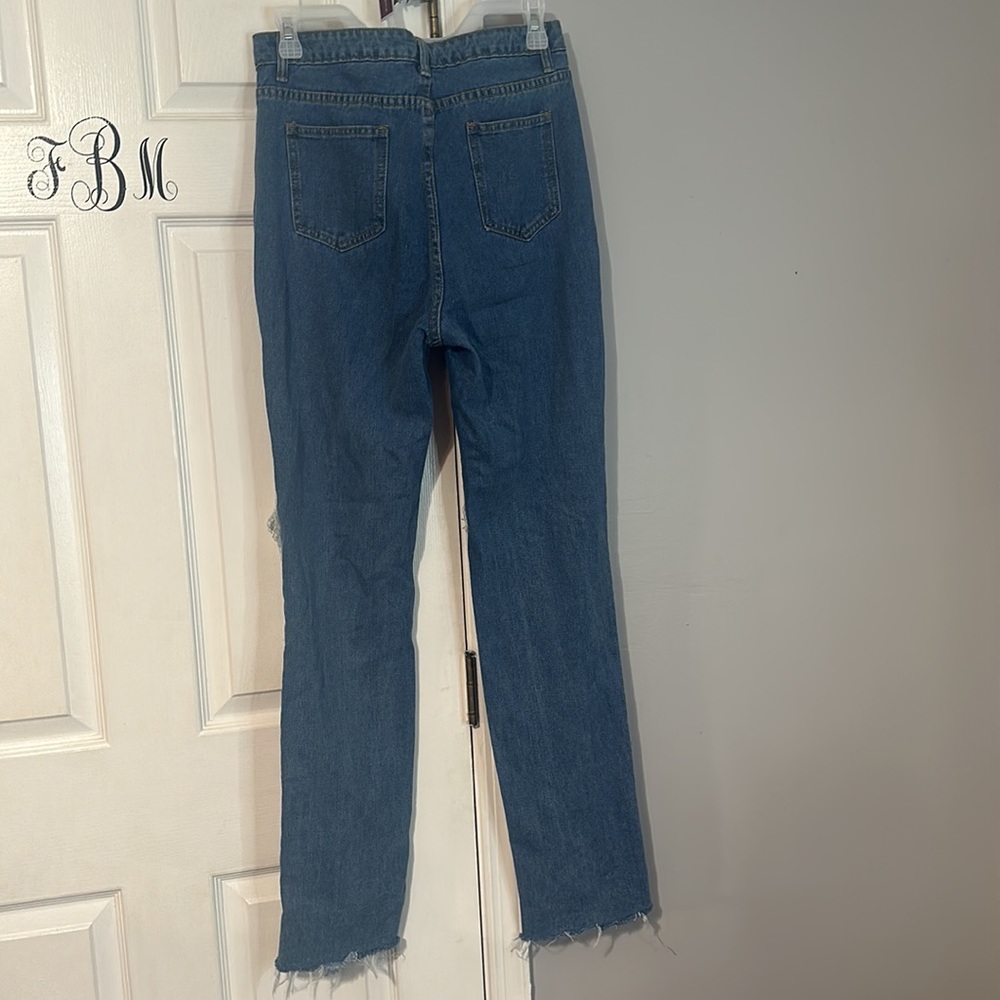 Shein Ripped Jeans - Picture 3 of 4